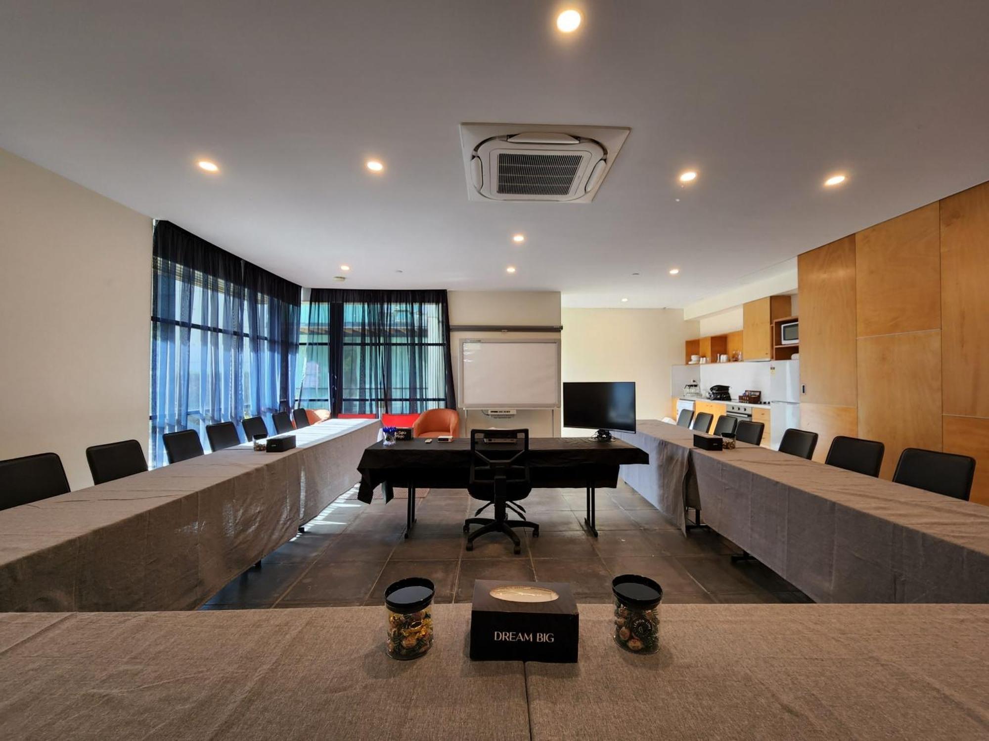 Phillip Island Apartments Cowes Buitenkant foto